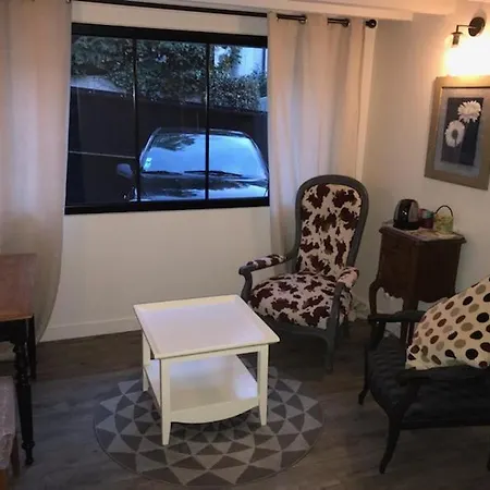 L'ecume D'une Nuit 住宿加早餐酒店 圣阿德雷斯